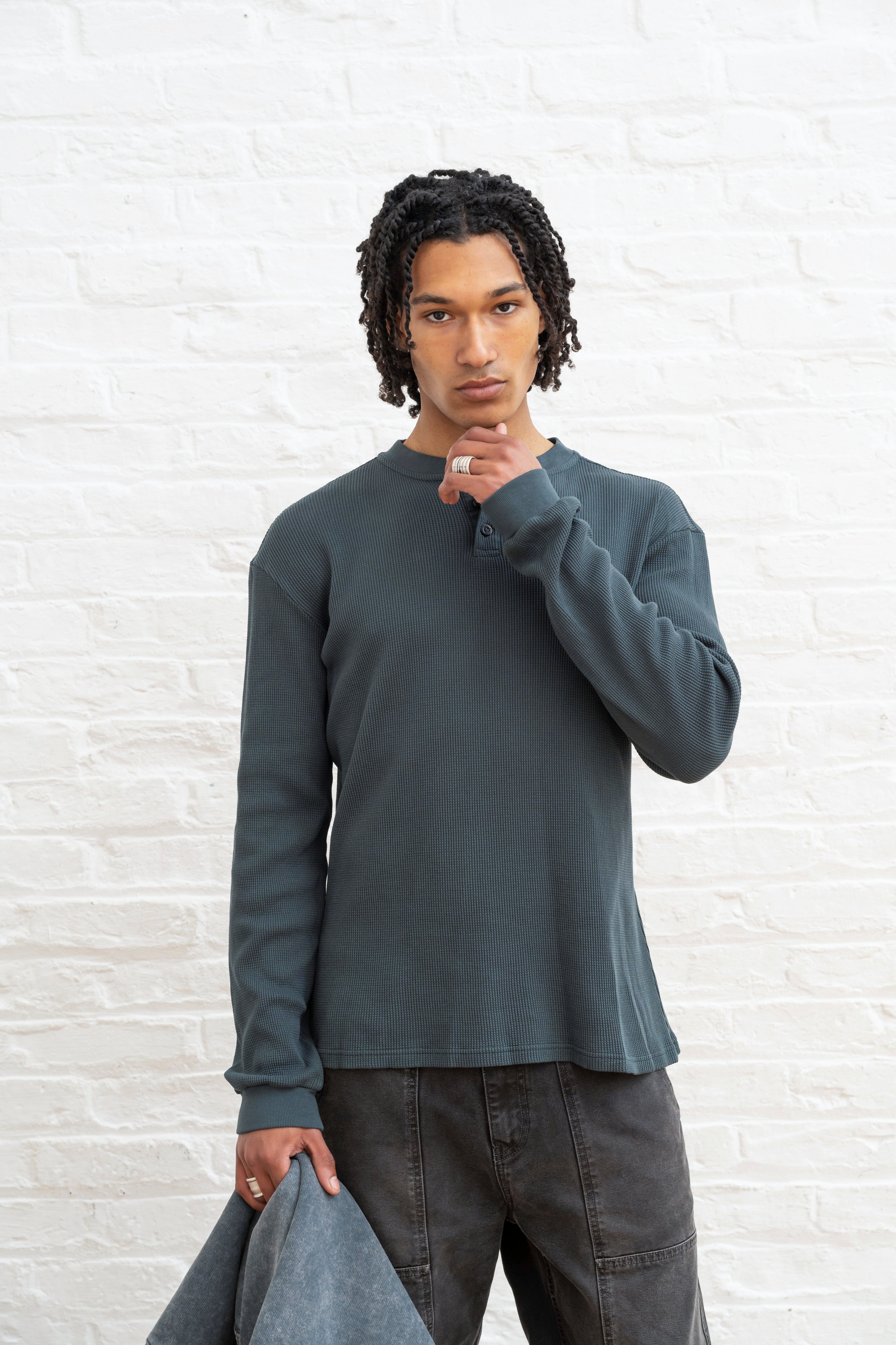 Grit Henley - Pirate Black